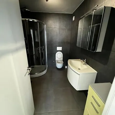 Lägenhet Denis S Vrtom I Parkingom, - Saraje Medulin